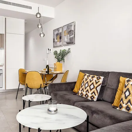 Apartamento Royal Ii With Rooftop Pool -by Welcomely *